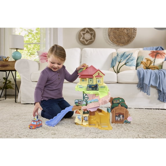 VTech, Bluey Road Trip Electronic Playset, Includes Heeler 4WD Car