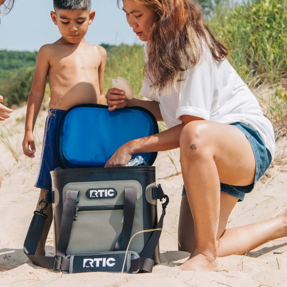 RTIC 20 Can Ultra-Tough Soft Cooler, 15 Qt, Leakproof, Waterproof Zipper