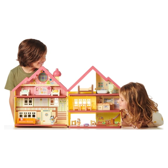 Bluey, Ultimate Lights and Sounds Playhouse, Includes Figures and Accessories